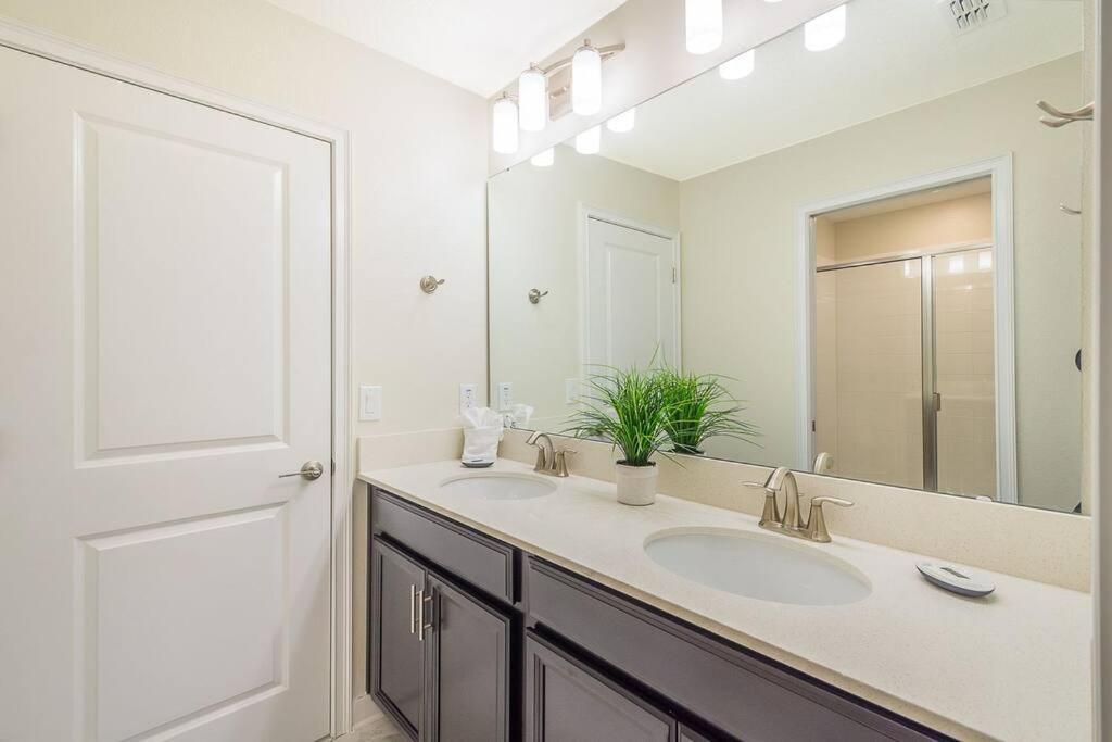 Luxury Villa Inside Storey Lake, Kissimmee - No Extra Fees Екстер'єр фото