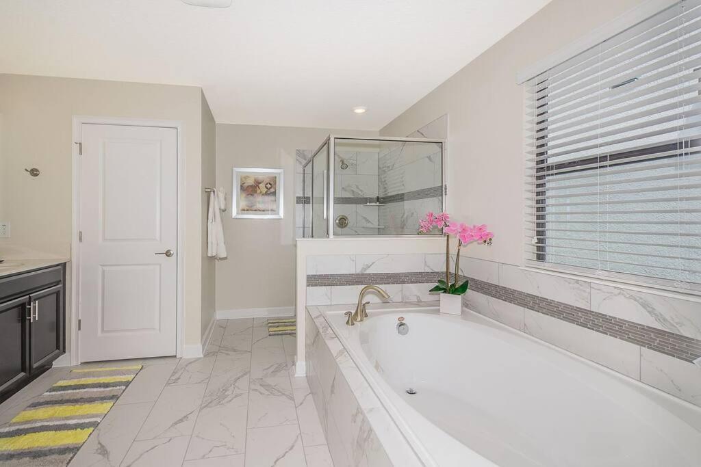Luxury Villa Inside Storey Lake, Kissimmee - No Extra Fees Екстер'єр фото
